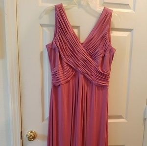 NWT
Melrose Mauve  Formal Full Length Dress